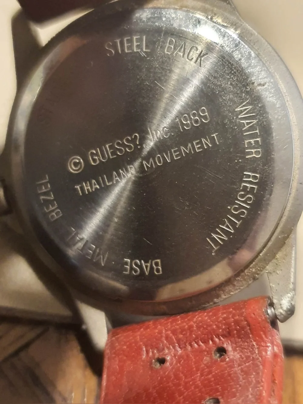 🦋10/$20🦋 Vtg Guess Goldtone/White Leather Compass Dial Women's Watch